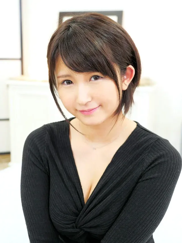 右も左も分からない童貞く… 素人人妻が最高の童貞筆おろし 深田結梨