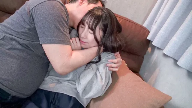 欲求不満な人妻とSNSで… ドエロい本性さらけ出しちゃいました！ 松井日奈子