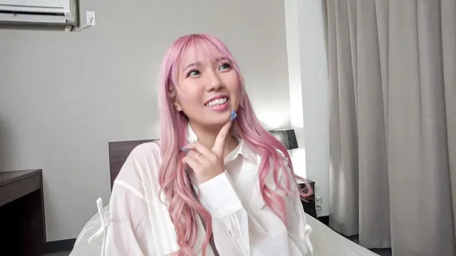 欲求不満な人妻とSNSで… ドエロい本性さらけ出しちゃいました！ 和久井美兎