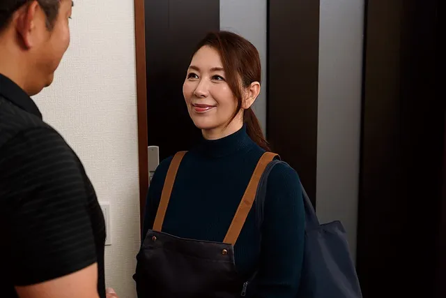 妻に先立たれ、体もガタが… 実は女王様気質のド痴女だった!? 翔田千里