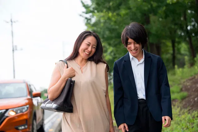 彼は10年前私が大学卒業… 教え子との禁断の情事に嵌ってしまった元●師 佐久間楓