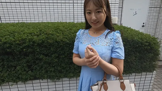 今回、着飾った巨乳妻:葉… E★人妻DX 葉月さん