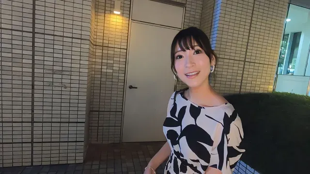 今回、着飾った巨乳妻:藤… E★人妻DX 藤井さん
