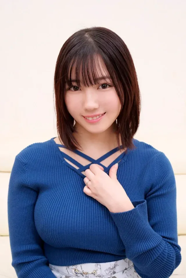 右も左も分からない童貞く… 素人人妻が最高の童貞筆おろし 小鈴みかん