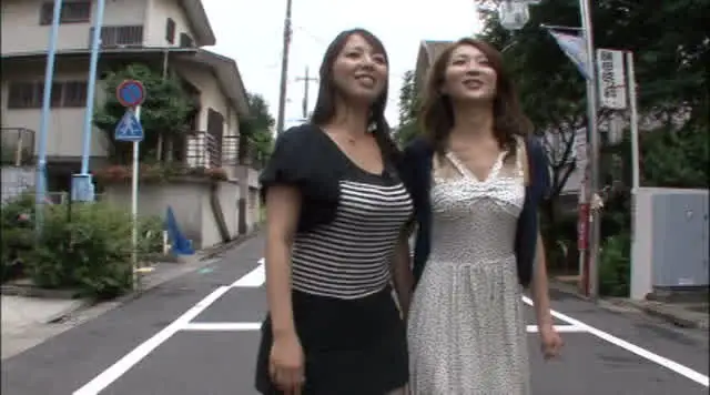 今回は最強の美熟女コンビ… 艶堂しほりvs村上涼子 逆ナンパ指令！！