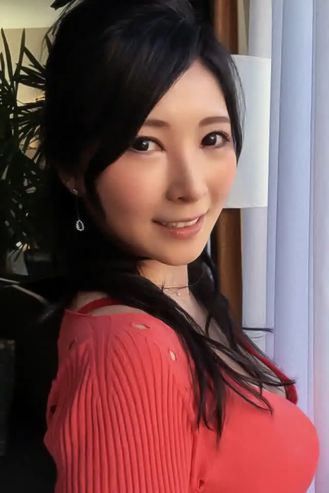 エステサロンを経営してい… E★人妻DX さなえさん 38歳