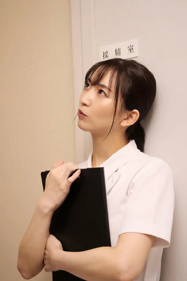 優しそうな雰囲気で、綺麗… 採精室でイケメン患者と2人きり！6 鈴木さん