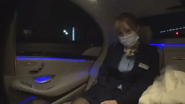 超一流美人妻のおっぱいを… CAさん！童貞くんを素股でオモテナシしてくれませんか？