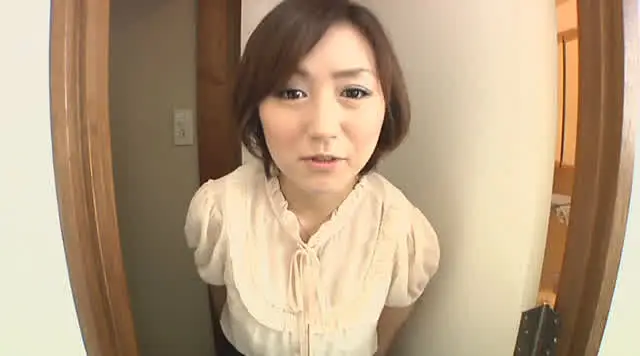 ああ、お母さん恥ずかしい… お母さんがオシッコ手伝ってあげる3
