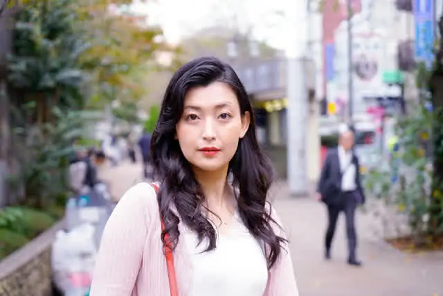 奥さん！抱かれたかったん… 寝取られ妻 不倫奥様がイク！！NTRデラックス 8時間26人