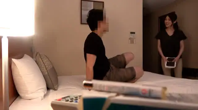 出張マッサージを頼むとや… 勃起チ○コで堕とせ！！マッサージおばちゃん