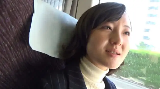 人妻・亮子（29）。人妻… 人妻不倫旅行＃180