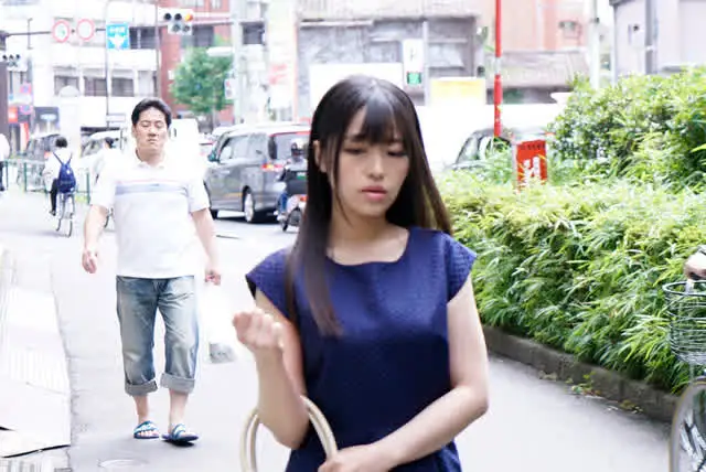 部長とのSEXに満足して… 上司の年下妻をテイクアウトNTR