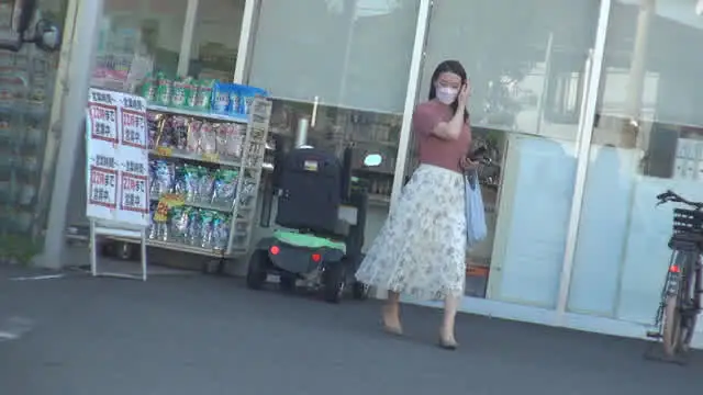 多くは語れませんが、欲求… スレンダーな巨乳未婚おばさんはすきですか？ 伊藤さん