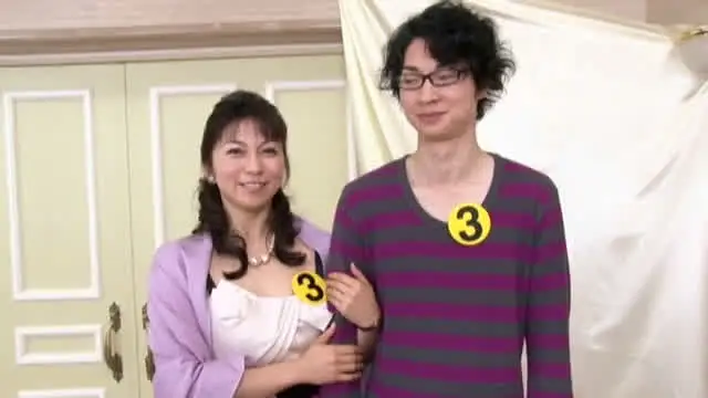 美人ママコンテストが一転… スケベな息子が推薦者！美人ママ近親相姦コンテスト2
