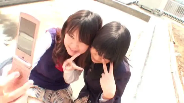 幼なじみとその友達にうざ… 女子校生放課後いじめられっ子レズ