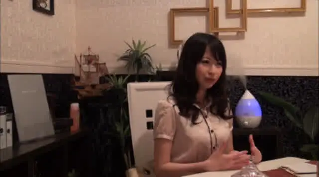 清楚な人妻が極嬢エステテ… レズエステ人妻高級オイルマッサージ15