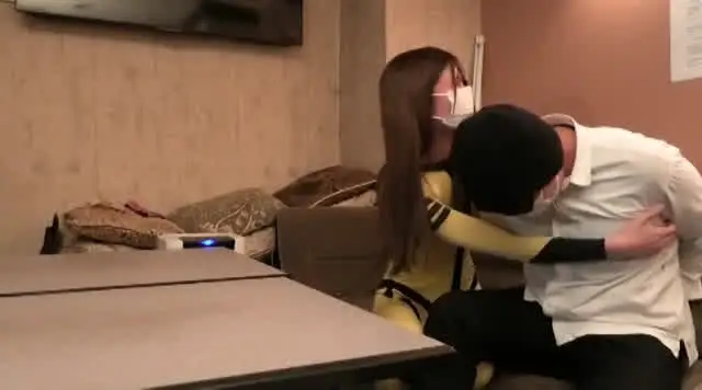 拘束されてコスプレ痴女に… 27分間ノンストップで激しく、くすぐられたM男動画