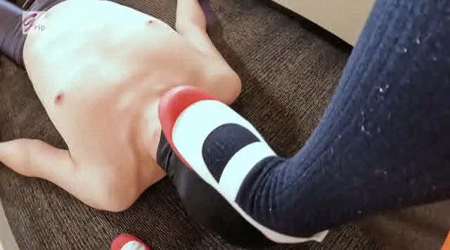 M男イジメが大好きなミミ… オジさん、変態だから足だけで満足でしょ？