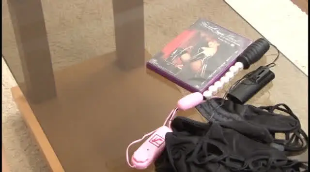 妹の部屋でパンストを被り… GALミストレスのわがままM男性感 小西レナ