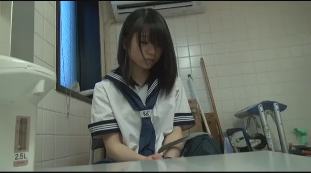 下にある某ドラッグストア… ○○年（四七五）万引き少女50