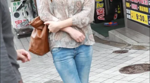 街行く可愛らしい一般の女… ウブちらGET パンチラ見せてとリアル軟派！ 8時間3