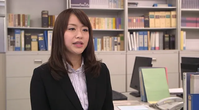 羞恥で指導を施す新しい教… 公開羞恥体罰