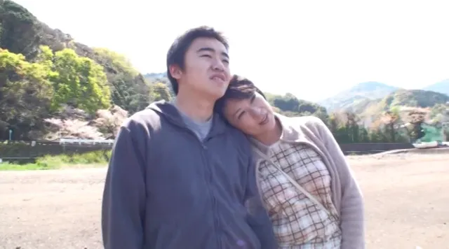 美里と宏彰は5年前から体… 母子交尾 【東伊豆路】