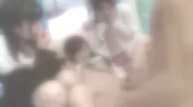 東京で修学旅行中のウブ娘… 修学旅行生がマジックミラー号でデカチン初体験