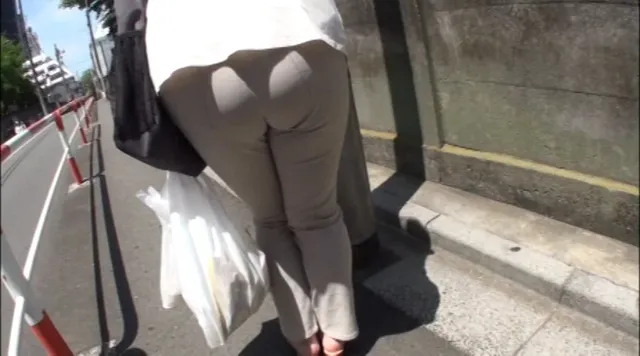 「女性にとって最高の羞恥… 特写 おもらし