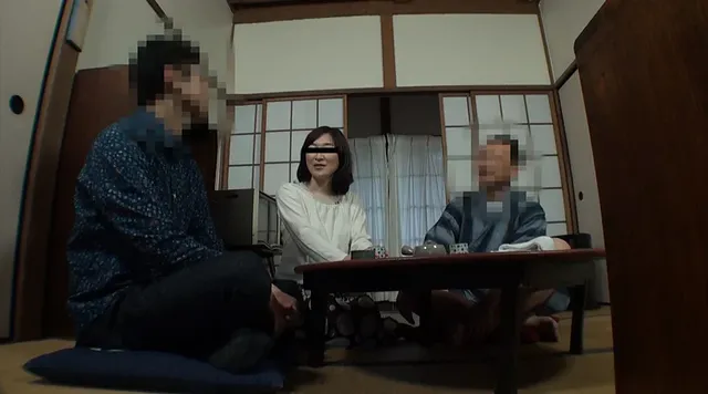はじめまして。22歳の雅… 甥っ子の寝取り計画 地方の叔母を夜○いしたら…