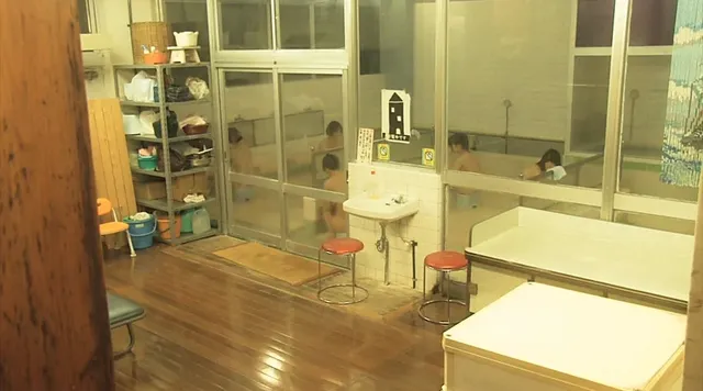 男なら一度はやってみたい… 一度はやりたい女子大近くの銭湯の番台