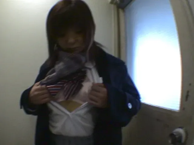路地裏、ビルの屋上、非常… 路地裏×制服×援助×01