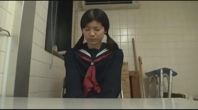 都下にある某ドラッグスト… ○○年（五二三）万引き少女52