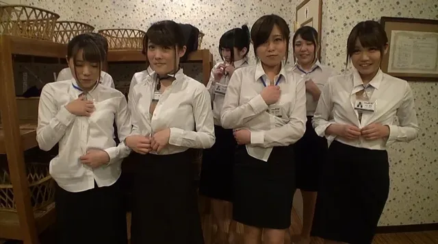 2015年度入社、新入女… ユーザー様おもてなし研修混浴温泉バスツアー