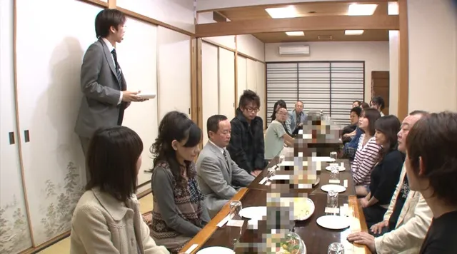 性欲旺盛な熟女はもうセッ… バレなかったら大丈夫とこっそり挿入させてくれた 4時間