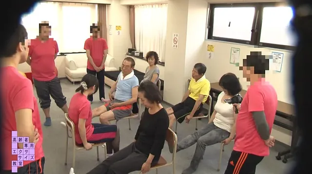 入手した○撮映像には『高… 高齢者専用エクササイズ教室に通うじいさんばあさん