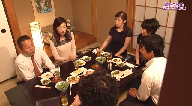 同窓会で久しぶりに会った… 同窓会で久しぶりに会った元カノとヤリたい