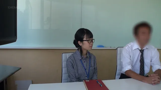 日々、真面目に仕事をこな… SOD女子社員は週末の異業種交流会でSEXを楽しんでいた！