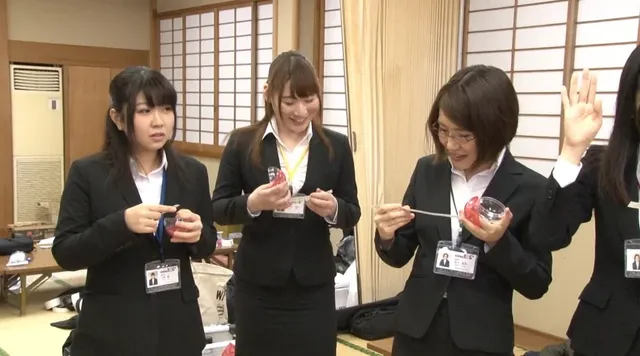 新入女子社員は研修として… 2017年度SOD新卒 タオル一枚男湯入ってみませんか？