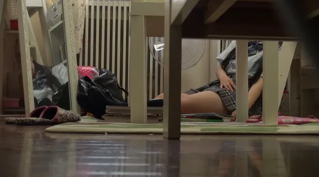 真夏の女子寮は青春と汗と… 声を押し殺し痙攣しながらイキまくるJKオナニー