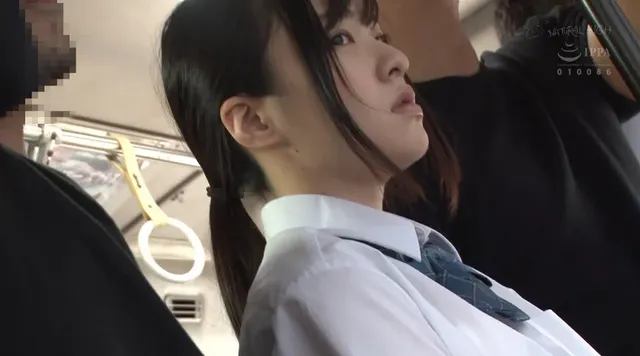 満員バスで見つけた女子○… アナルローターピストン痴○