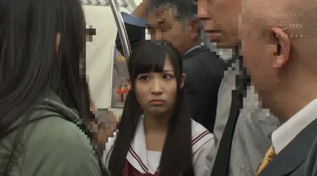 潔白の乗客に痴○の濡れ衣… 痴○冤罪でストレス発散する女学生を捕まえてセックス
