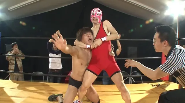 落ち目のプロレスラー堤シ… 覆面プロレスラーの俺が呪いのマスクで女体化