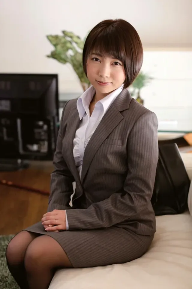 学生の頃から付き合い、純… 彼女が犯されるのをただ傍観するしかなかった 戸田真琴