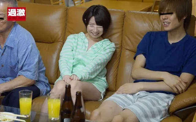 無防備に眠る従妹の姿に興… 寝ている従妹の乳首をこっそりいじり続けたら