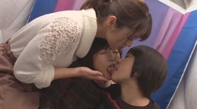 加藤ツバキちゃんの凄テク… 女監督ハルナの素人レズナンパ120