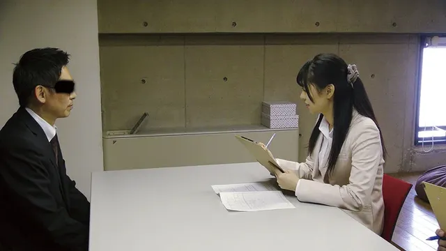 新人女性社員が男優や新入… 新人女性社員が面接官005