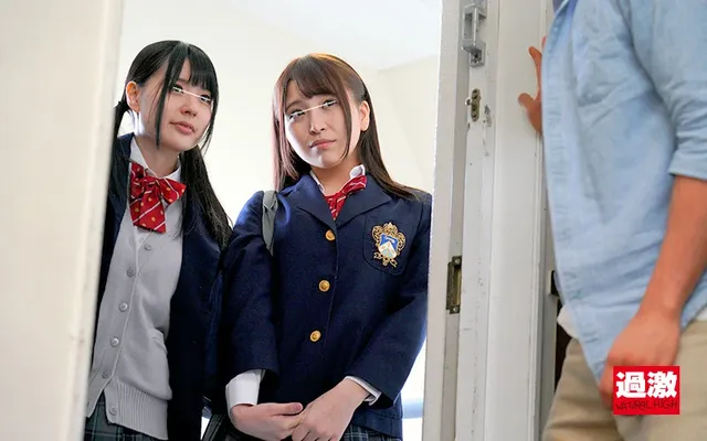 横取り好きな女子○生2人… 彼女の友達J○2人に前から後ろから連続で抜かれまくった