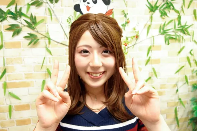 生配信番組にかわいい素人… とにかくエッチ大好き素人娘！生エロ生配信生暴走300分